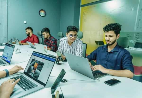 Top 5 agences web à Montbrison pour booster votre projet